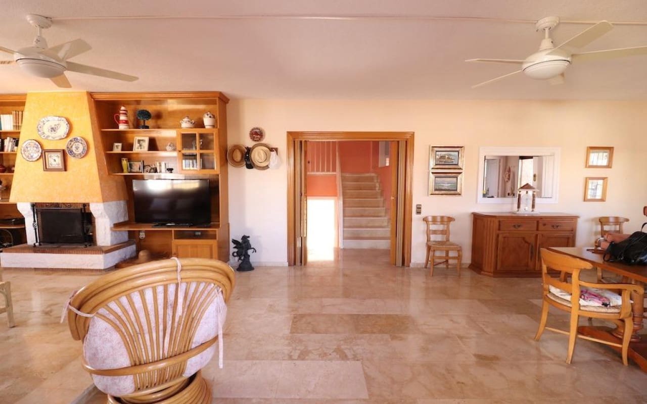 5 sovrum Villa till salu i Cabo Roig med pool - 760 000 € (Ref: 8534409)