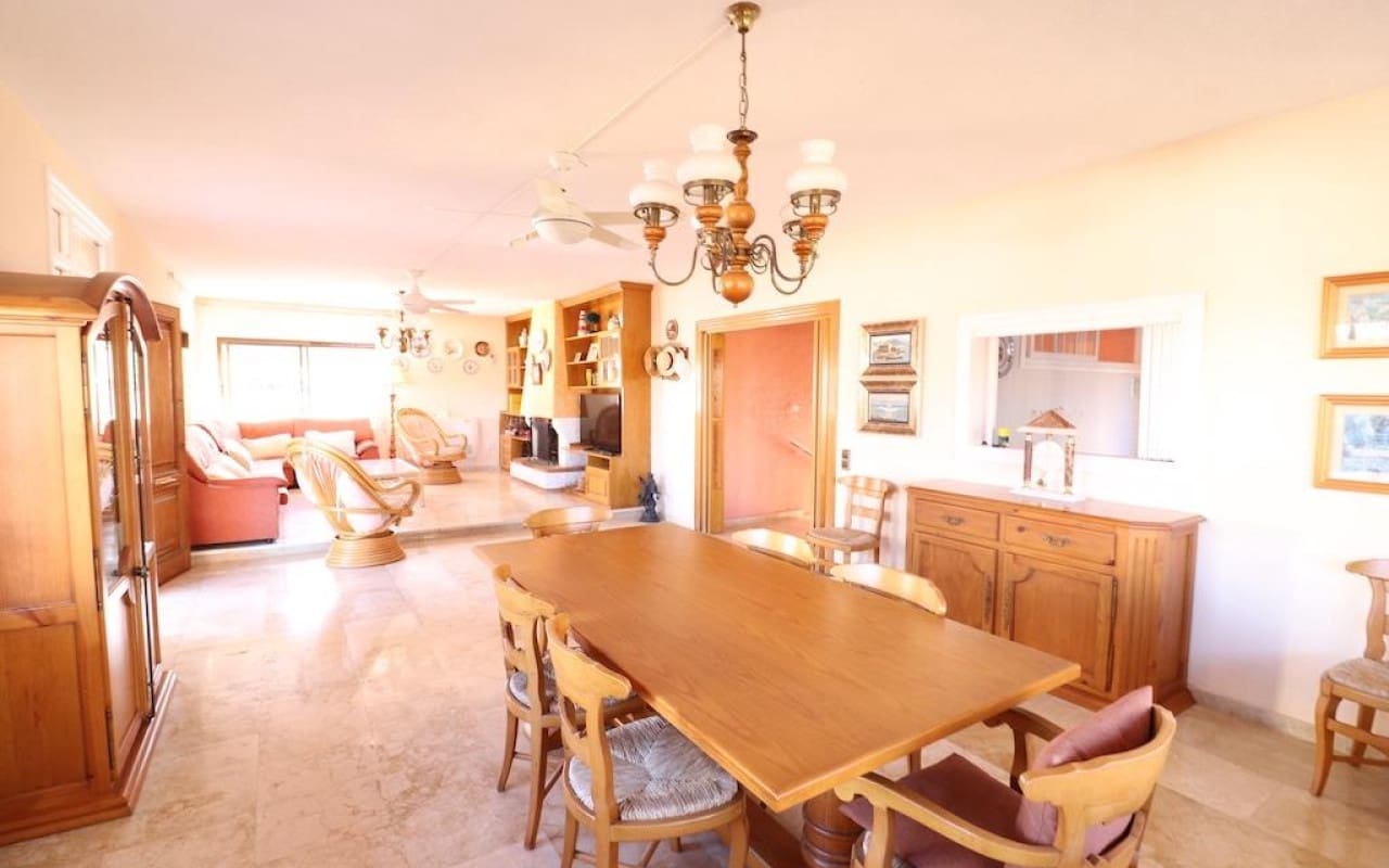 5 sovrum Villa till salu i Cabo Roig med pool - 760 000 € (Ref: 8534409)