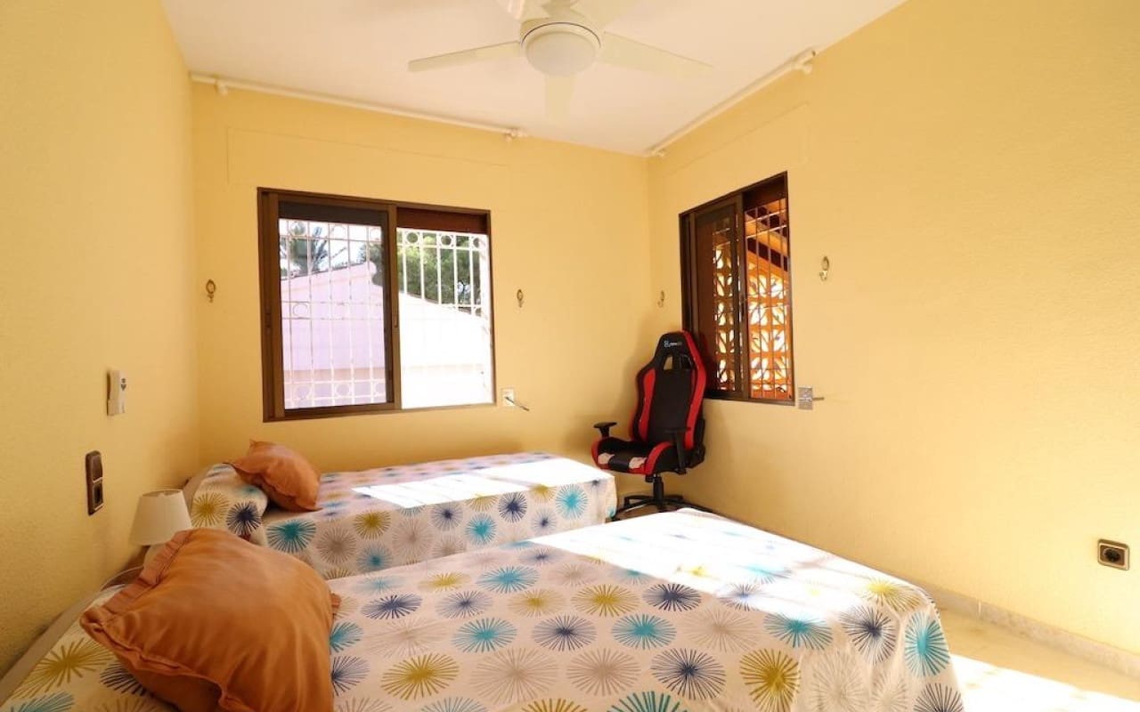 5 sovrum Villa till salu i Cabo Roig med pool - 760 000 € (Ref: 8534409)