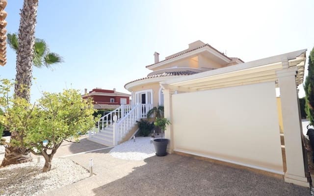 Chalet de 5 habitaciones en Ciudad Quesada, Rojales en venta - 860.000 € (Ref: 8534411)