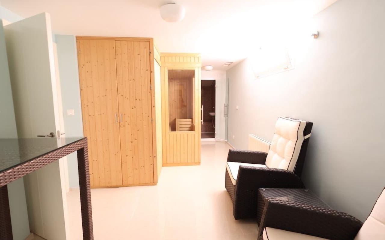 Chalet de 5 habitaciones en Ciudad Quesada en venta - 860.000 € (Ref: 8534411)