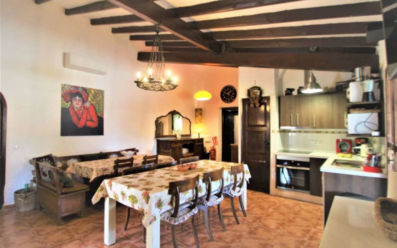 9 makuuhuone Huvila myytävänä paikassa Orihuela Costa mukana uima-altaan - 690 000 € (Ref: 8580345)