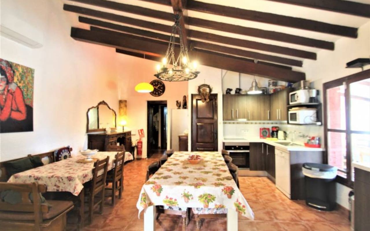 9 makuuhuone Huvila myytävänä paikassa Orihuela Costa mukana uima-altaan - 690 000 € (Ref: 8580345)