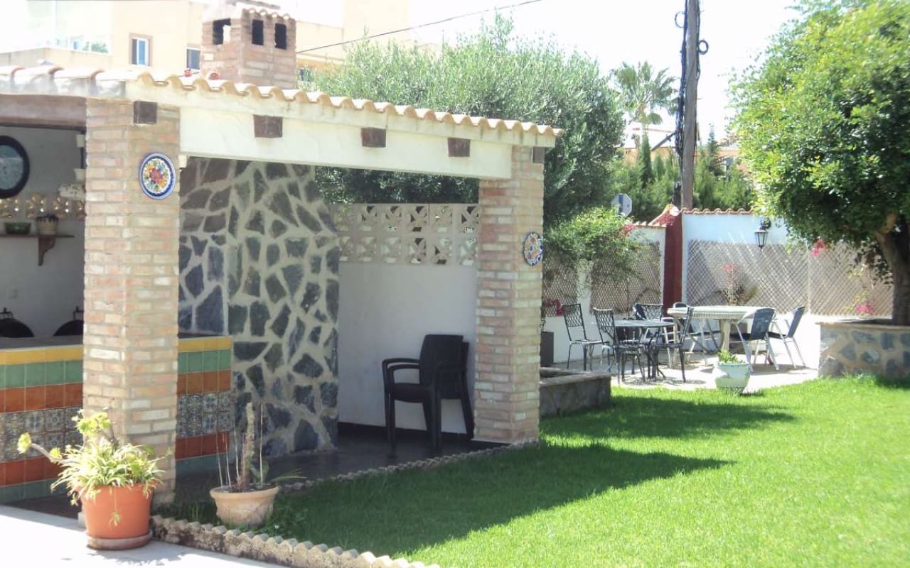 9 makuuhuone Huvila myytävänä paikassa Orihuela Costa mukana uima-altaan - 690 000 € (Ref: 8580345)