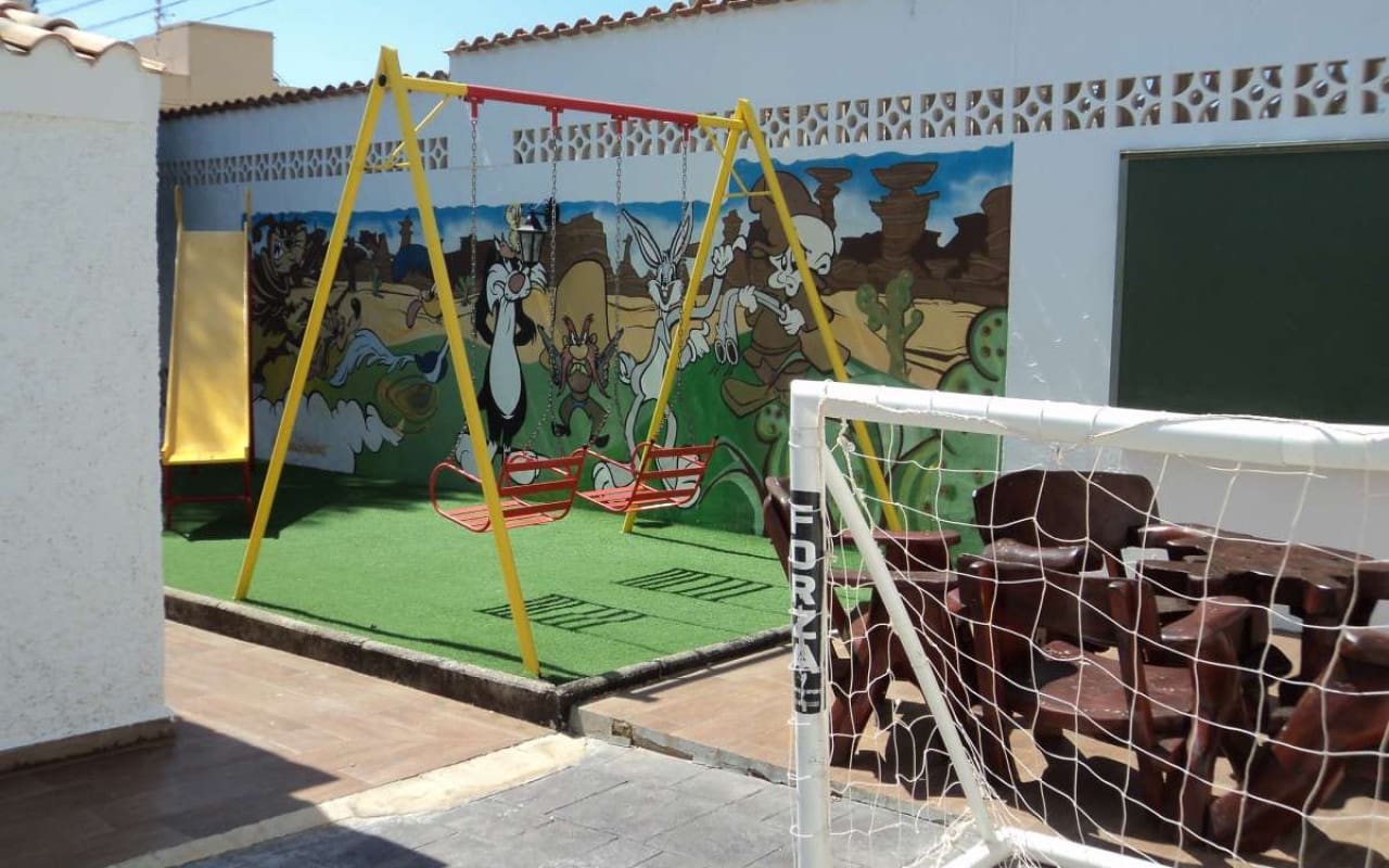 9 makuuhuone Huvila myytävänä paikassa Orihuela Costa mukana uima-altaan - 690 000 € (Ref: 8580345)