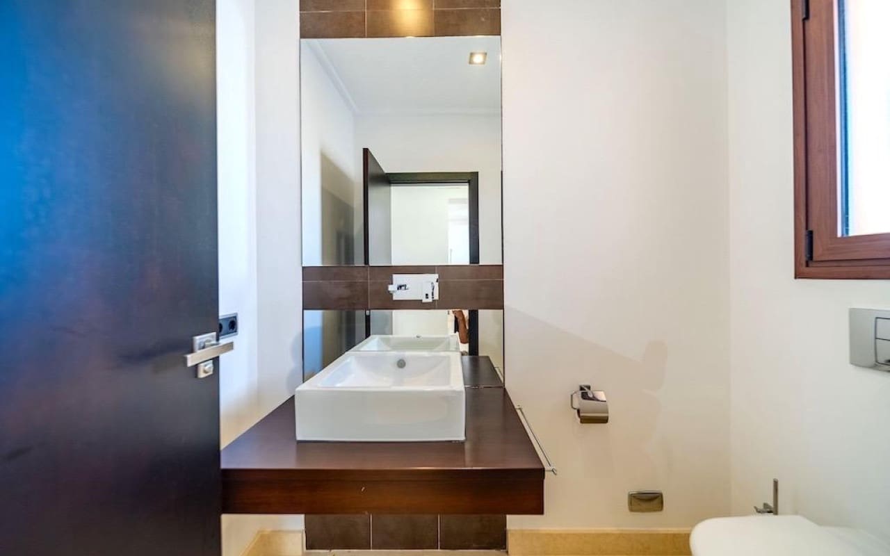 5 soverom Villa til salgs i Cabo Roig med svømmebasseng - € 1 995 000 (Ref: 8580351)