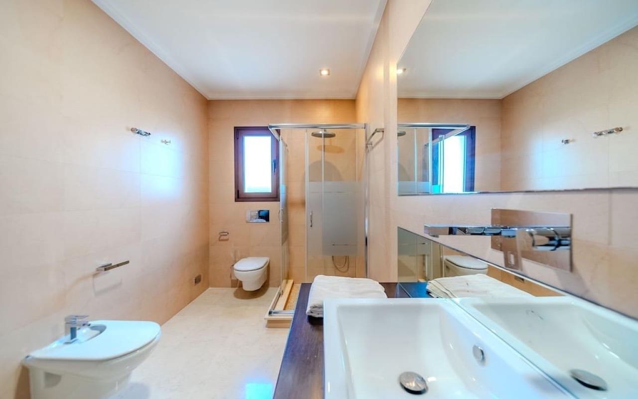 5 soverom Villa til salgs i Cabo Roig med svømmebasseng - € 1 995 000 (Ref: 8580351)