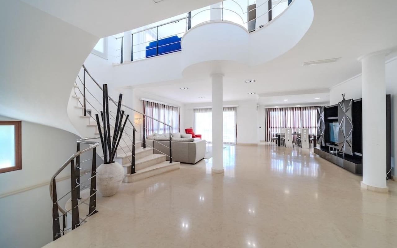 5 soverom Villa til salgs i Cabo Roig med svømmebasseng - € 1 995 000 (Ref: 8580351)