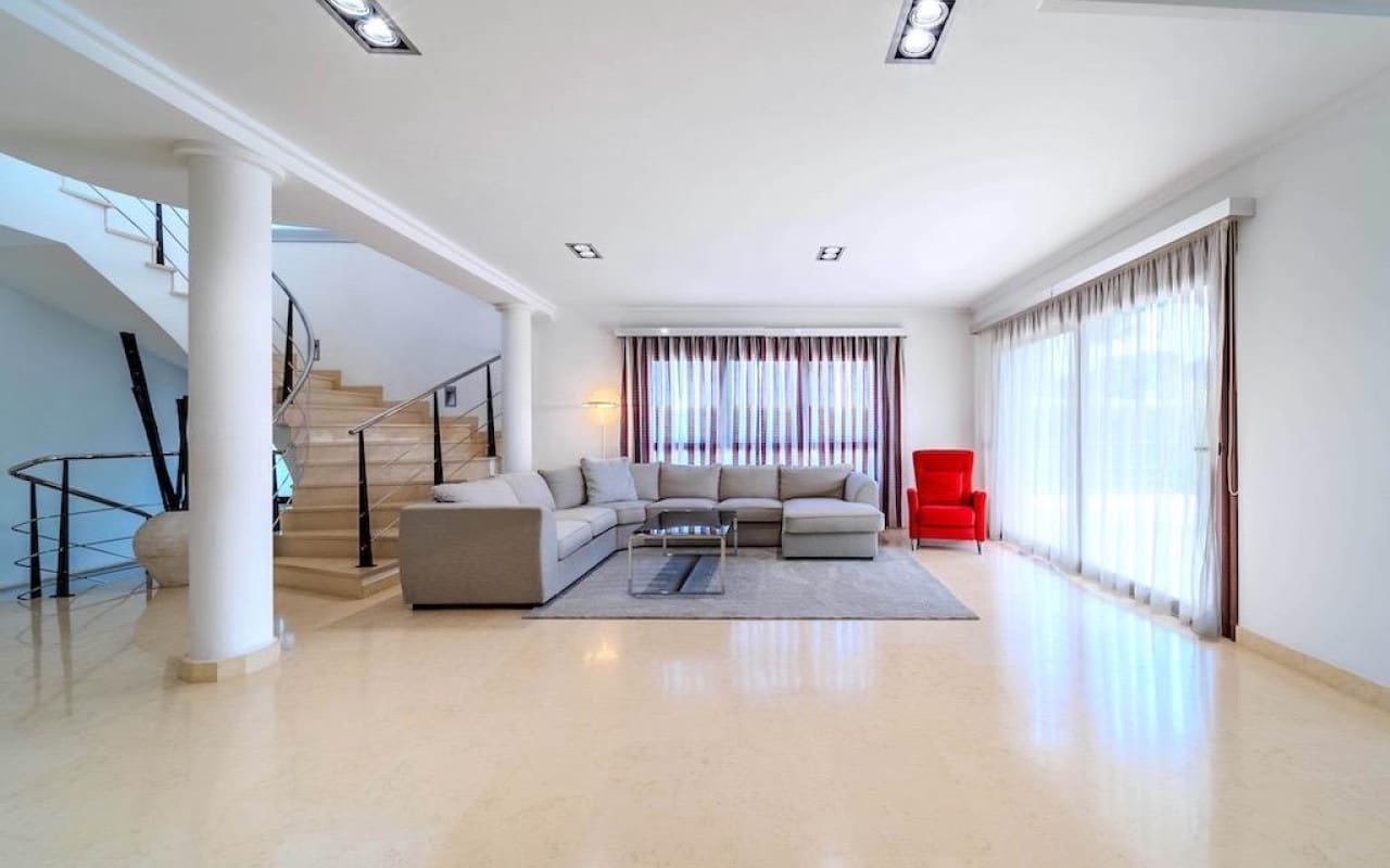 5 soverom Villa til salgs i Cabo Roig med svømmebasseng - € 1 995 000 (Ref: 8580351)