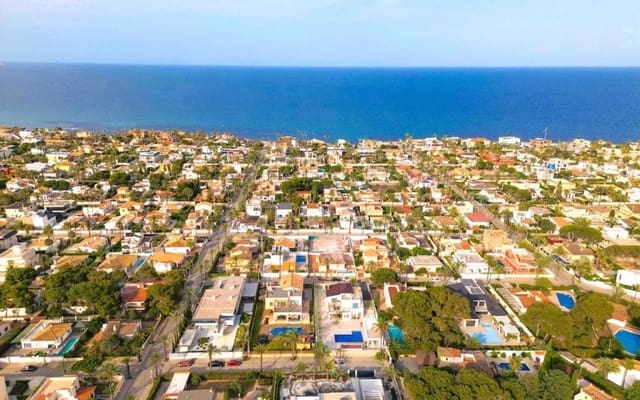 5 soverom Villa til salgs i Cabo Roig, Orihuela med svømmebasseng - € 1 995 000 (Ref: 8580351)