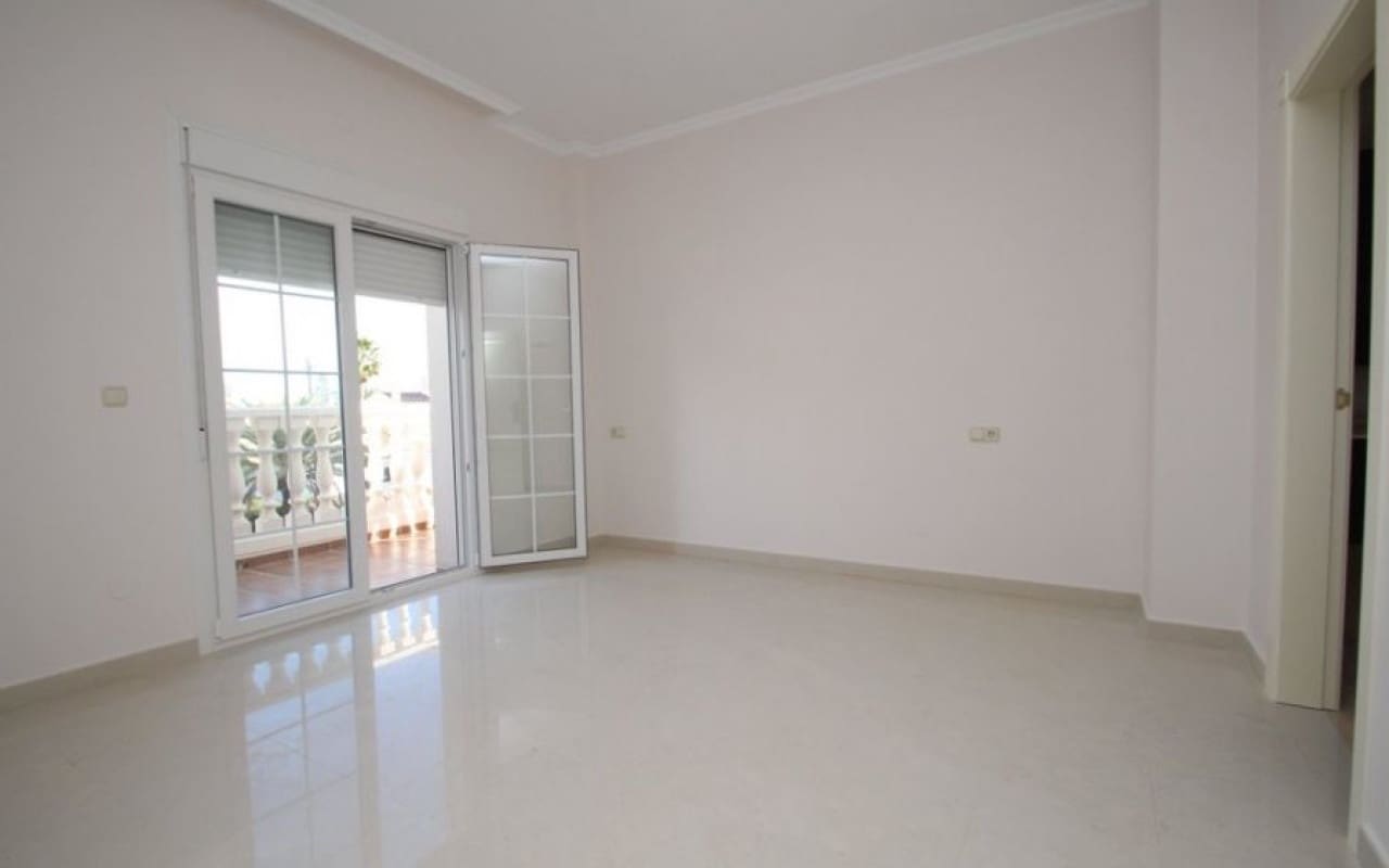 4 sypialnia Willa na sprzedaż w Cabo Roig z basenem - 910 000 € (Ref: 8580354)