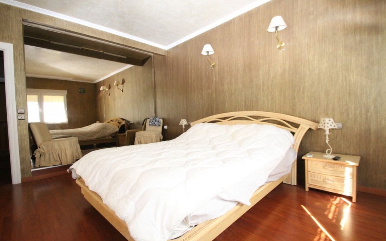 5 bedroom Villa for sale in Cabo Roig - € 1,250,000 (Ref: 8580355)