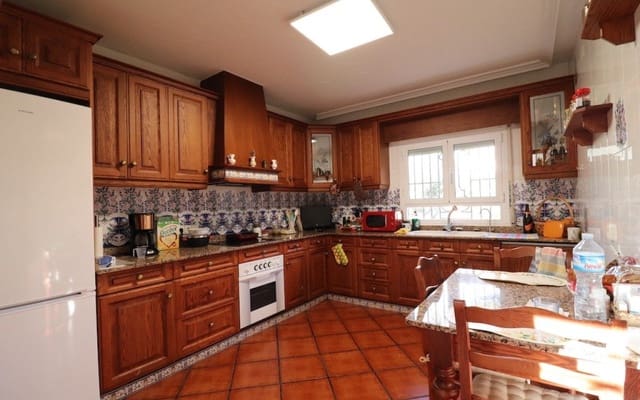 5 chambre Villa/Maison à vendre à El Chaparral, Torrevieja avec piscine - 780 000 € (Ref: 8580357)