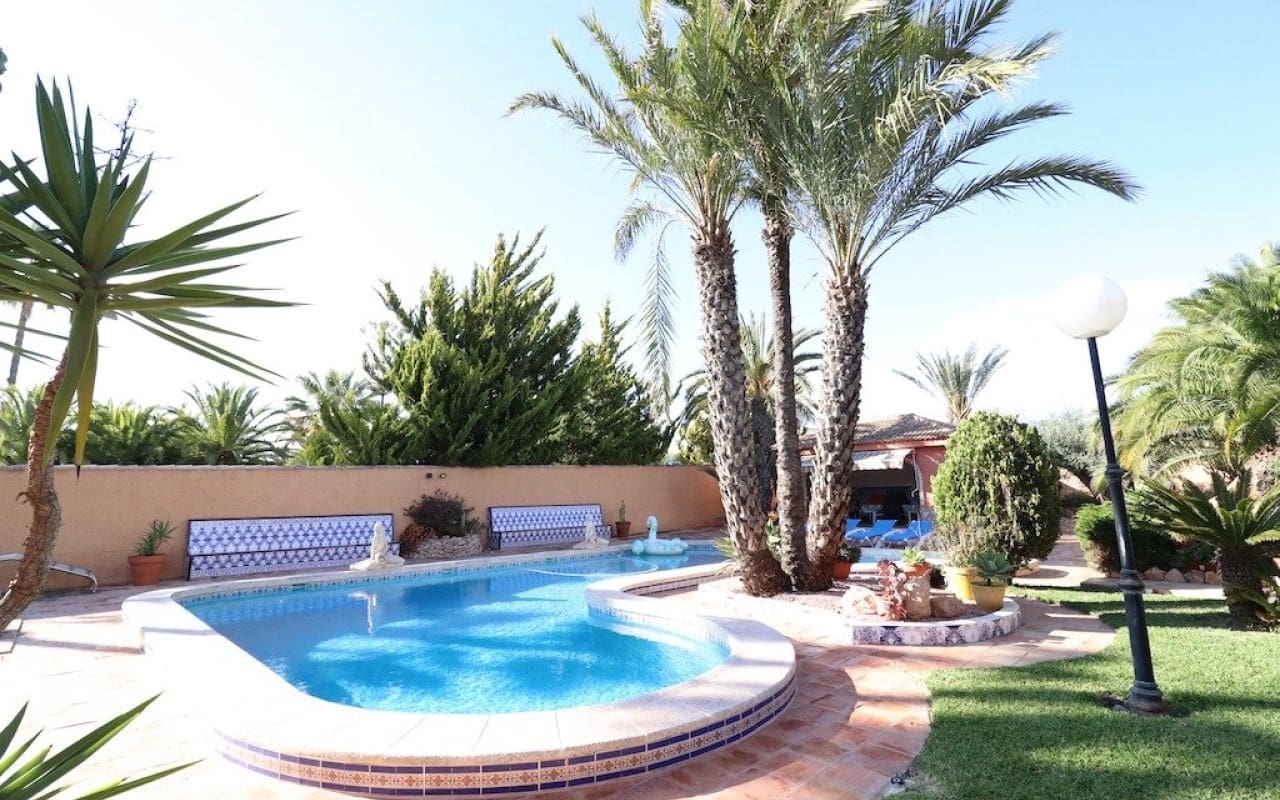 5 sovrum Villa till salu i El Chaparral med pool - 780 000 € (Ref: 8580357)