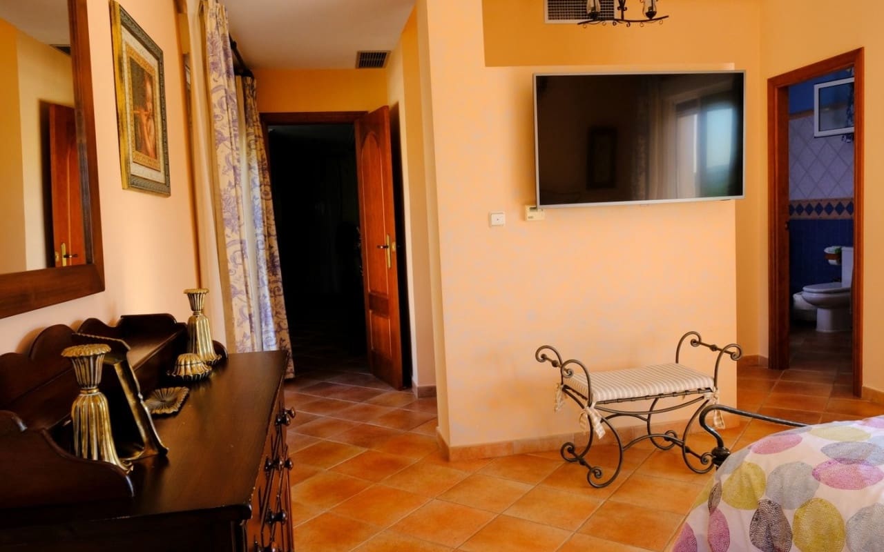 4 bedroom Villa for sale in Orihuela - € 675,000 (Ref: 8633678)