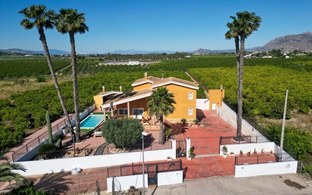 4 slaapkamer Villa te koop in Desamparados - Hurchillo - Torremendo, Orihuela - € 675.000 (Ref: 8633678)