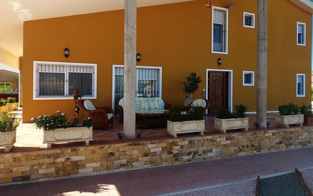 4 bedroom Villa for sale in Desamparados - Hurchillo - Torremendo, Orihuela - € 675,000 (Ref: 8633678)