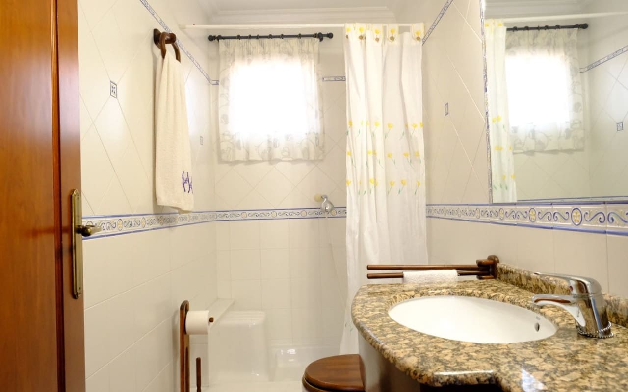 4 bedroom Villa for sale in Orihuela - € 675,000 (Ref: 8633678)