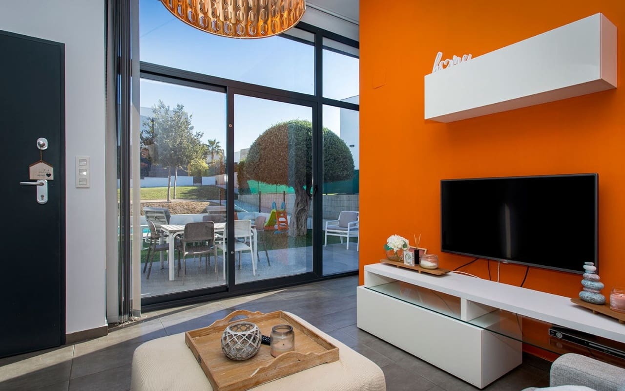 3 soveværelse Villa til leje i Algorfa med swimmingpool - € 1.750 (Ref: 8633796)