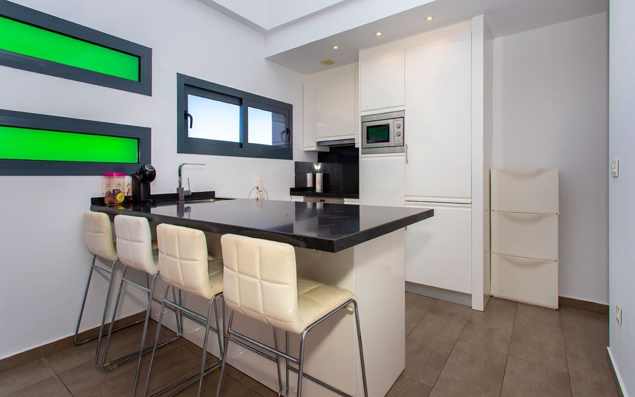 3 soveværelse Villa til leje i Algorfa med swimmingpool - € 1.750 (Ref: 8633796)