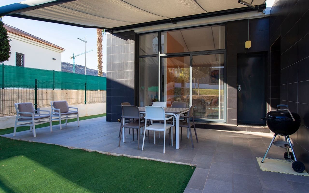 3 soveværelse Villa til leje i Algorfa med swimmingpool - € 1.750 (Ref: 8633796)