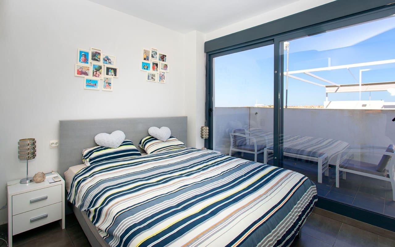 3 soveværelse Villa til leje i Algorfa med swimmingpool - € 1.750 (Ref: 8633796)