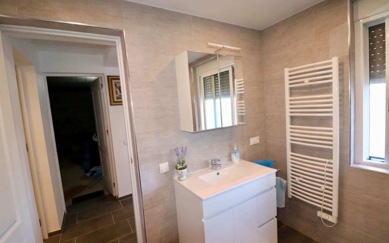 3 bedroom Villa for sale in Ciudad Quesada with pool - € 285,000 (Ref: 8648330)