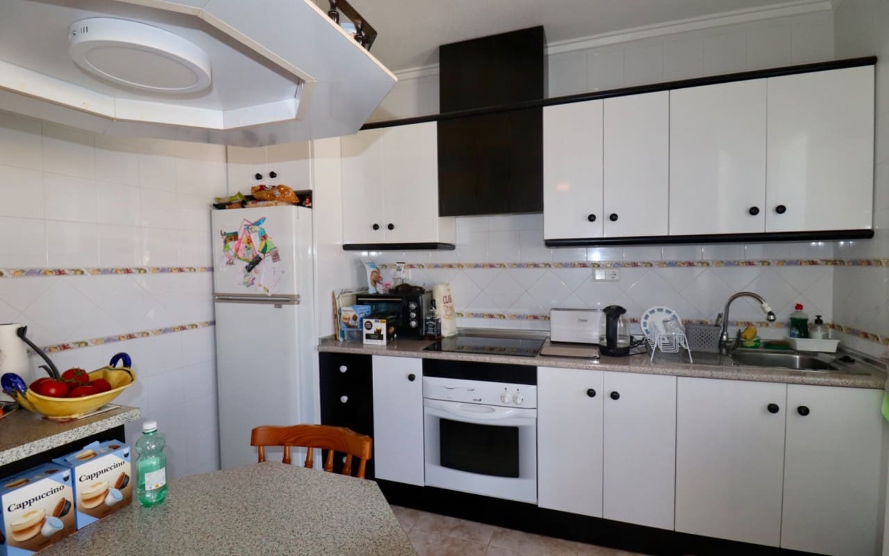 3 bedroom Villa for sale in Ciudad Quesada with pool - € 285,000 (Ref: 8648330)