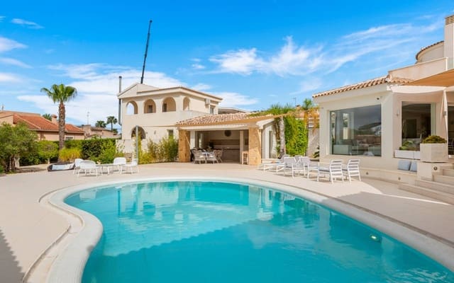 4 makuuhuone Huvila myytävänä paikassa Ciudad Quesada, Rojales mukana uima-altaan - 1 499 999 € (Ref: 8666720)