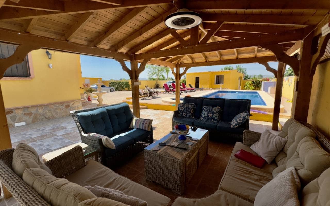 3 soverom Finca/Herregård til salgs i Orihuela med svømmebasseng - € 430 000 (Ref: 8687978)