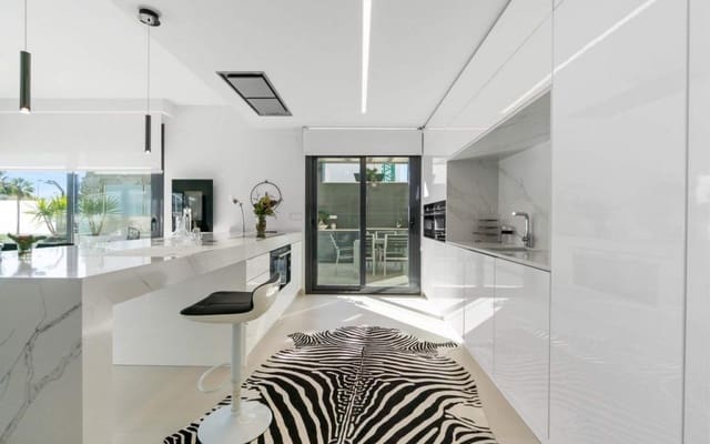 3 camera da letto Villa in vendita in Campoamor, Orihuela con piscina - 1.250.000 € (Rif: 8754041)