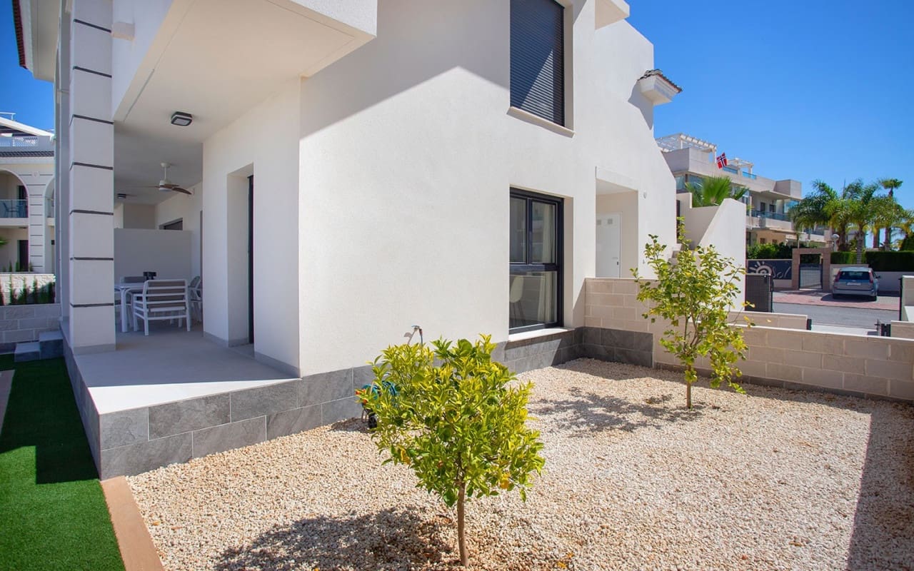 2 bedroom Apartment for sale in Ciudad Quesada with pool - € 379,000 (Ref: 8785533)