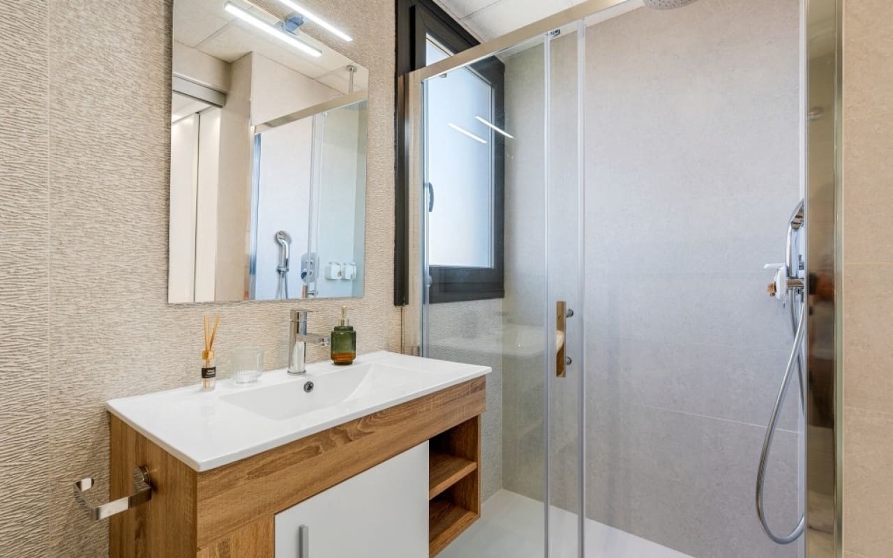 2 sypialnia Apartament na sprzedaż w Orihuela Costa z basenem - 315 000 € (Ref: 8803107)