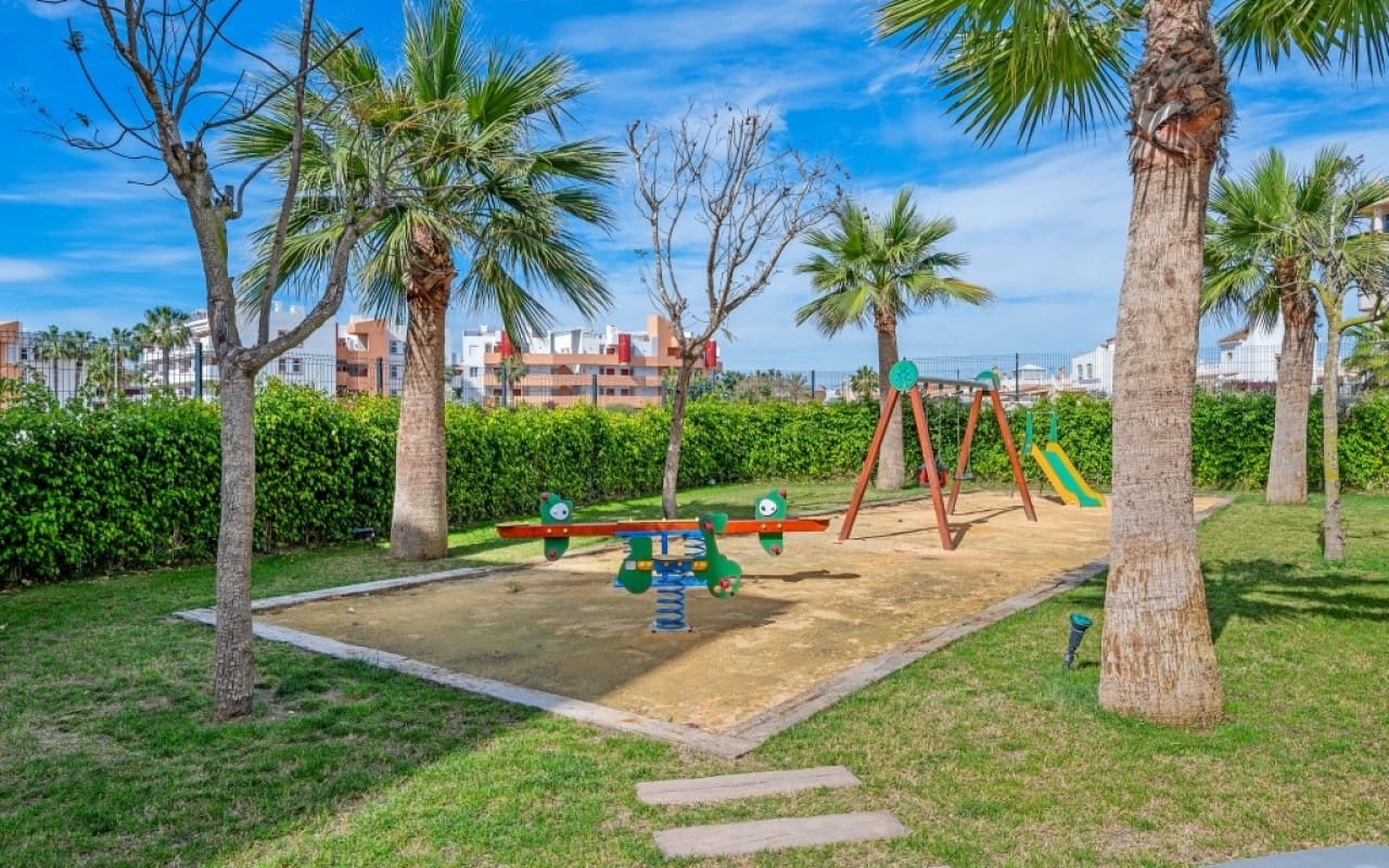 2 sypialnia Apartament na sprzedaż w Orihuela Costa z basenem - 315 000 € (Ref: 8803107)
