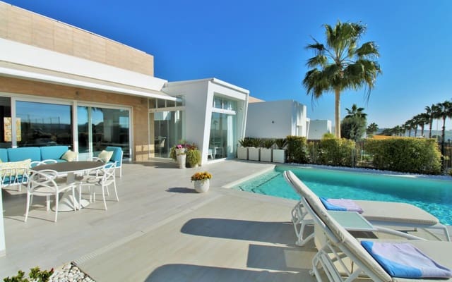 3 camera da letto Villa in vendita in Algorfa con piscina - 599.900 € (Rif: 8875451)