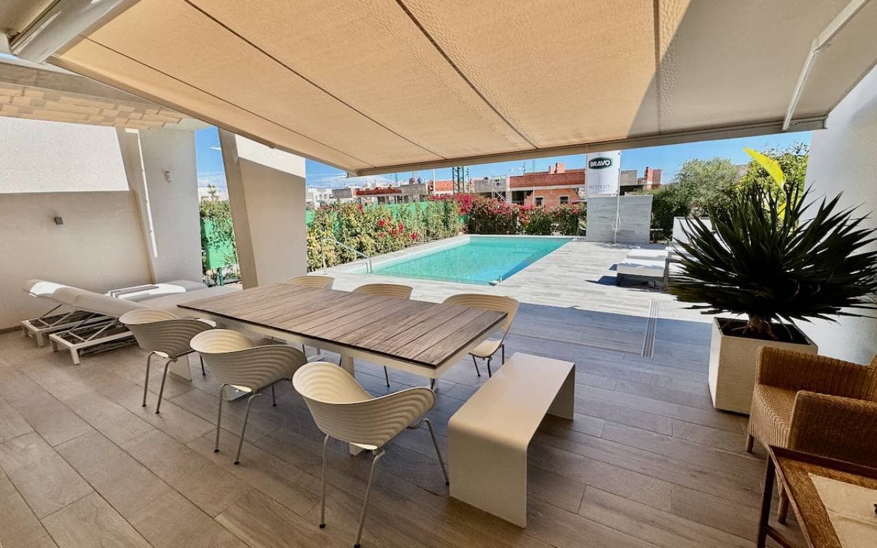 2 quarto Moradia para venda em Algorfa com piscina - 660 000 € (Ref: 8875460)