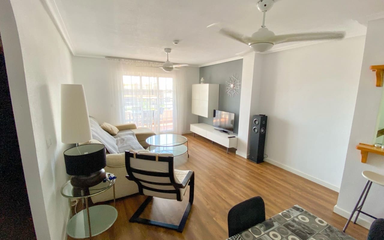 2 makuuhuone Kattohuoneisto myytävänä paikassa Pilar de la Horadada mukana uima-altaan - 349 000 € (Ref: 8895970)