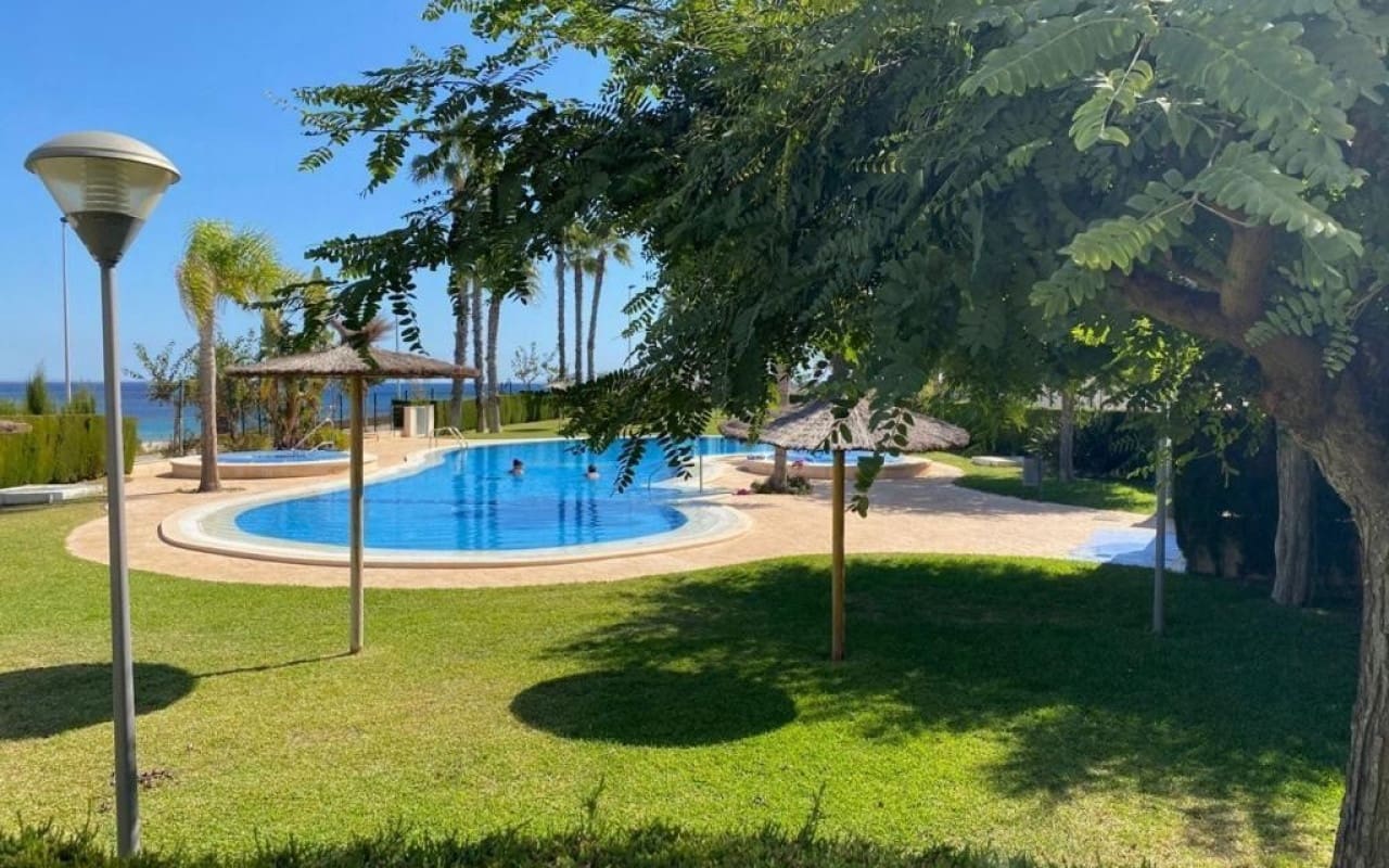 2 makuuhuone Kattohuoneisto myytävänä paikassa Pilar de la Horadada mukana uima-altaan - 349 000 € (Ref: 8895970)