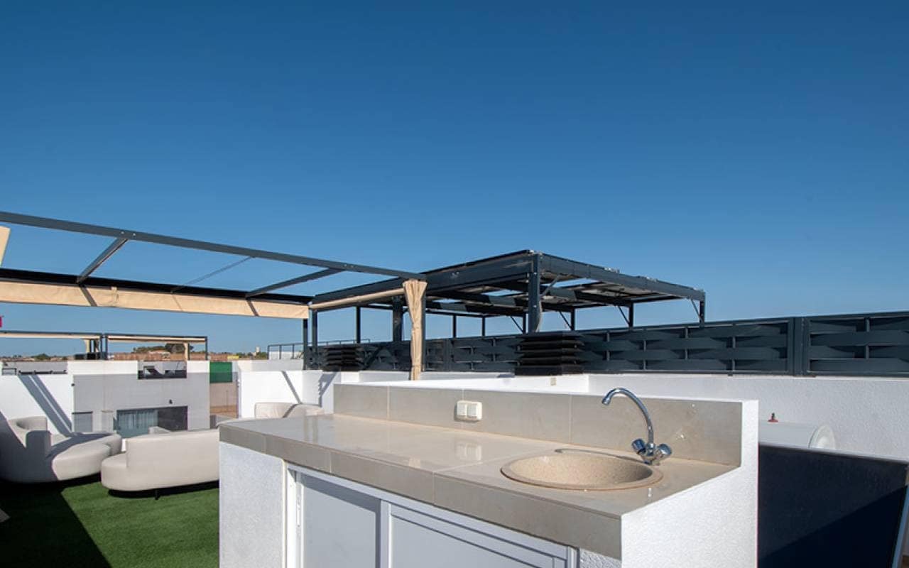 3 makuuhuone Huvila myytävänä paikassa Ciudad Quesada mukana uima-altaan - 415 000 € (Ref: 8903244)