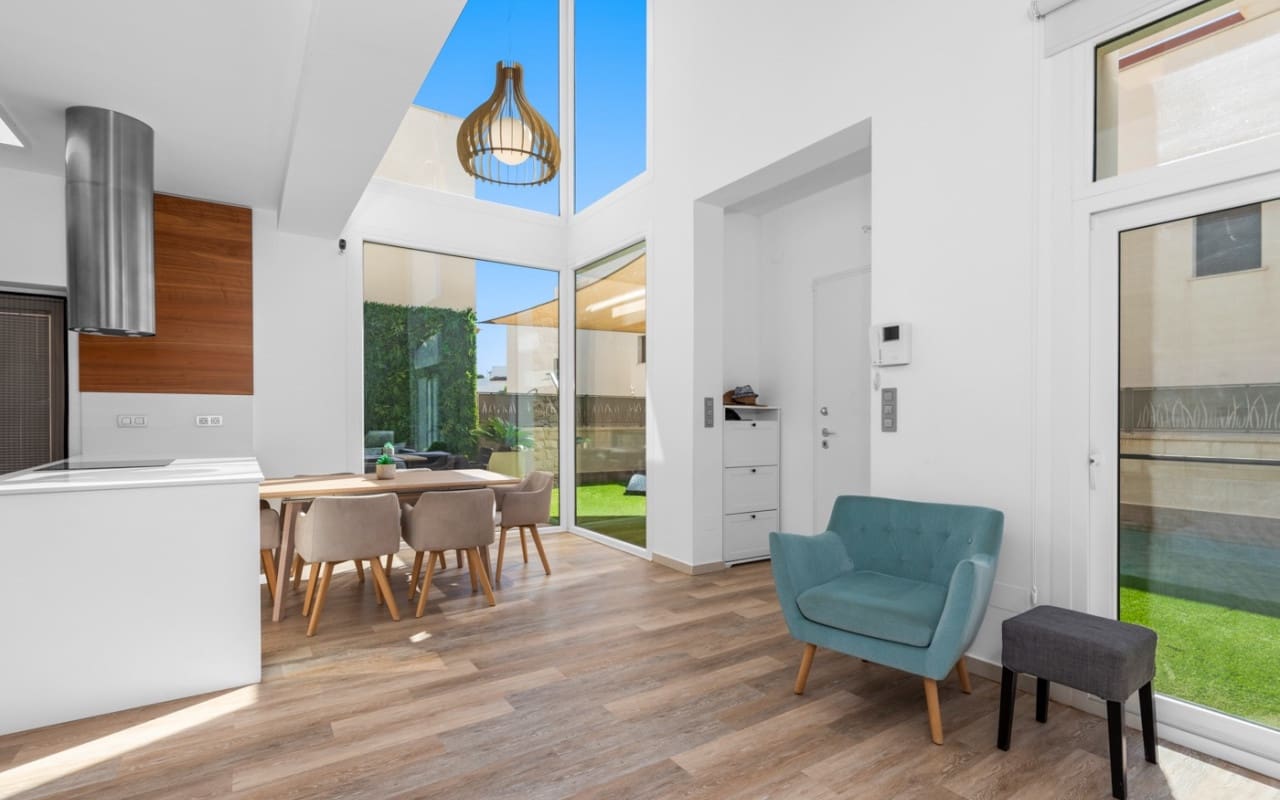 3 makuuhuone Huvila myytävänä paikassa Ciudad Quesada mukana uima-altaan - 499 000 € (Ref: 8903245)