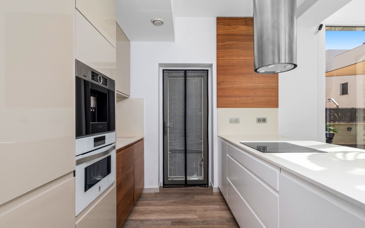 3 makuuhuone Huvila myytävänä paikassa Ciudad Quesada mukana uima-altaan - 499 000 € (Ref: 8903245)