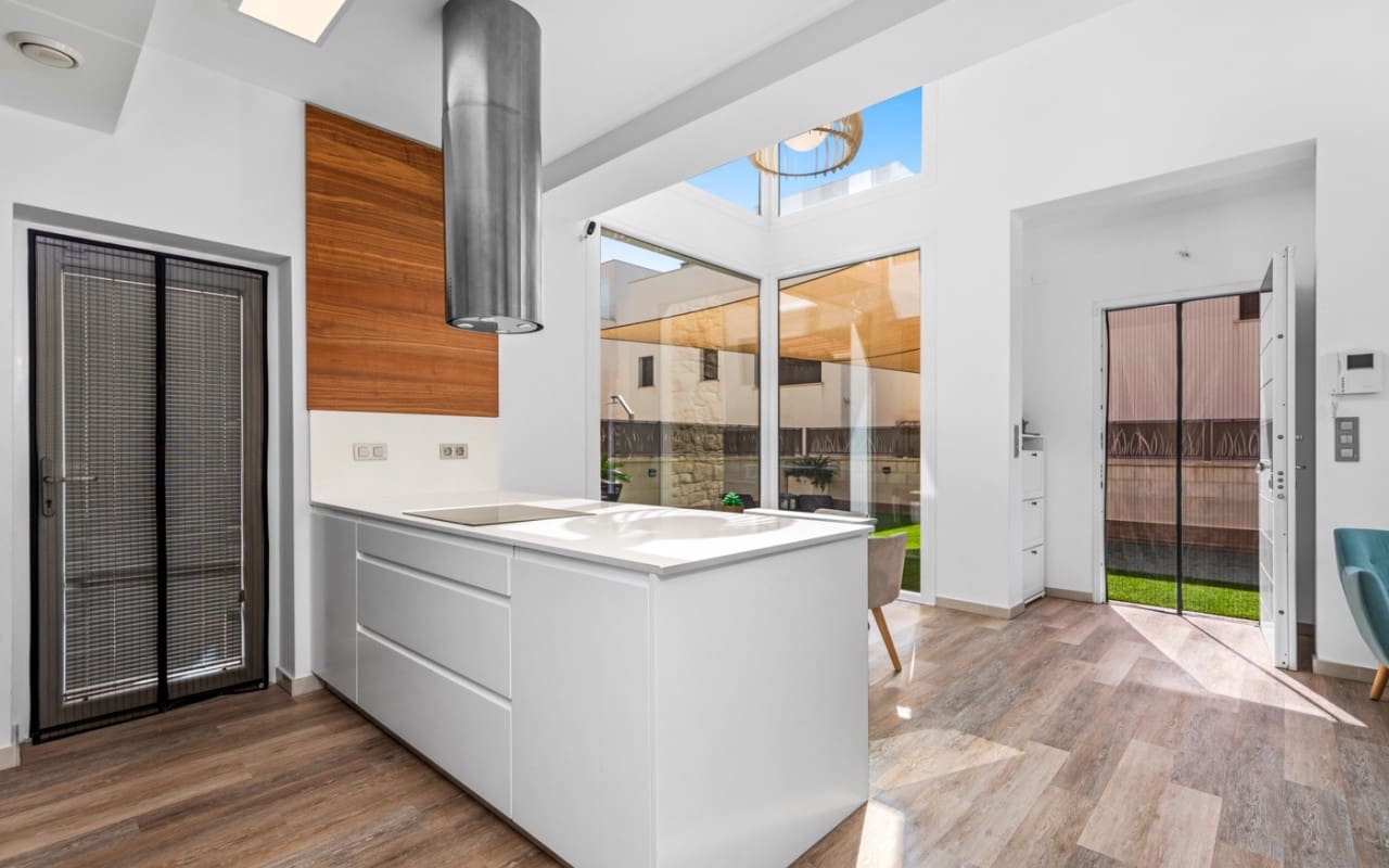 3 makuuhuone Huvila myytävänä paikassa Ciudad Quesada mukana uima-altaan - 499 000 € (Ref: 8903245)