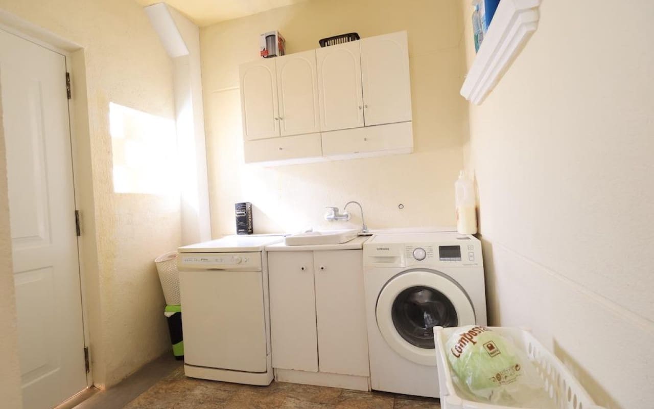 4 chambre Villa/Maison à vendre à Playa Flamenca avec piscine - 565 000 € (Ref: 8913562)