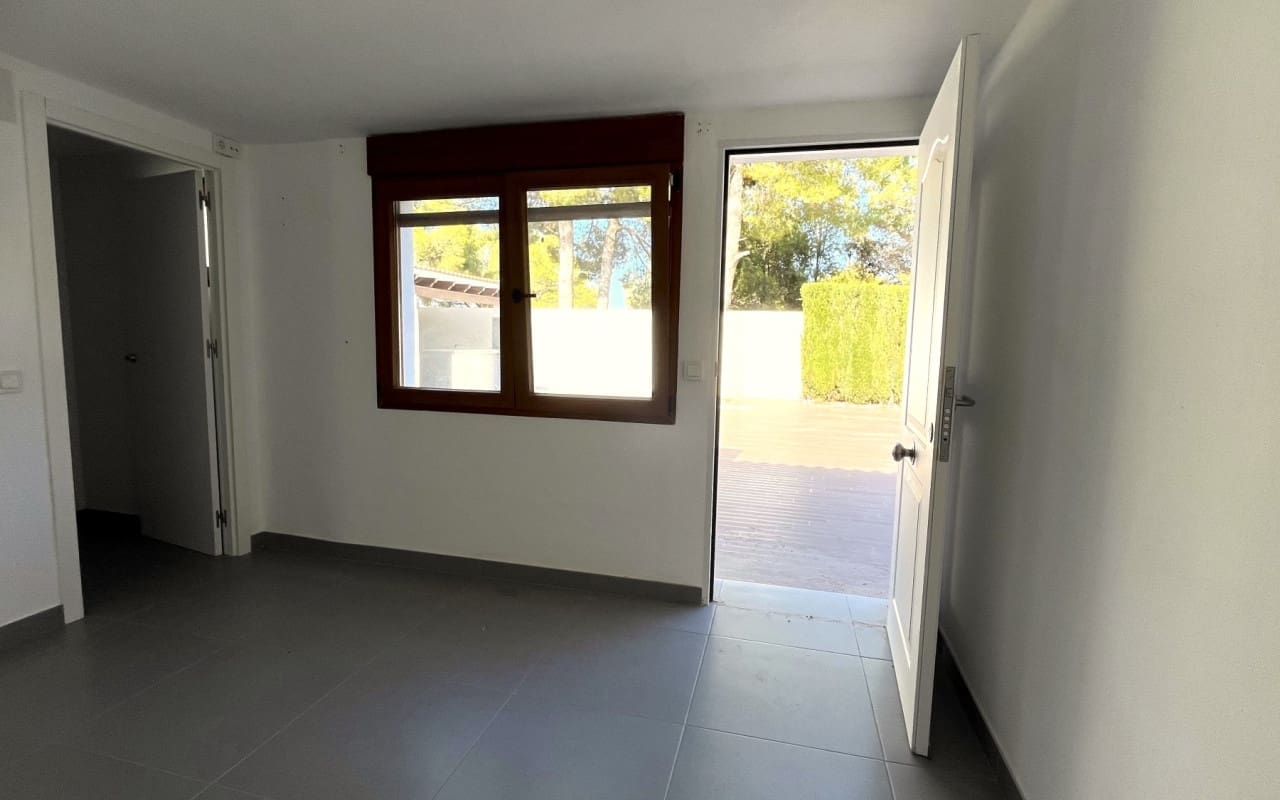 4 chambre Villa/Maison à vendre à La Nucia avec piscine - 950 000 € (Ref: 8927346)