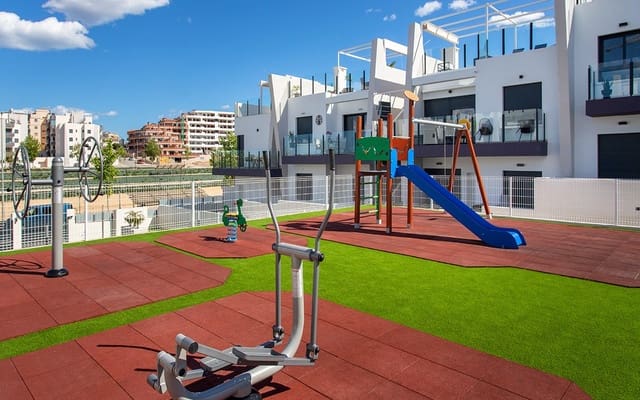 2 sovrum Lägenhet att hyra i San Miguel de Salinas med pool - 850 € (Ref: 8942187)