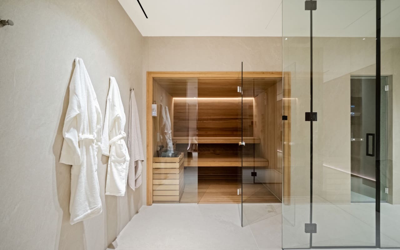 5 bedroom Villa for sale in Benahavis with pool - € 5,995,000 (Ref: 9046516)