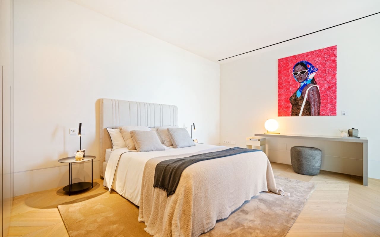 5 bedroom Villa for sale in Benahavis with pool - € 5,995,000 (Ref: 9046516)