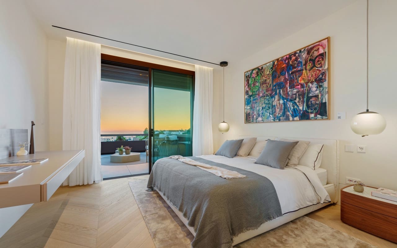 5 bedroom Villa for sale in Benahavis with pool - € 5,995,000 (Ref: 9046516)