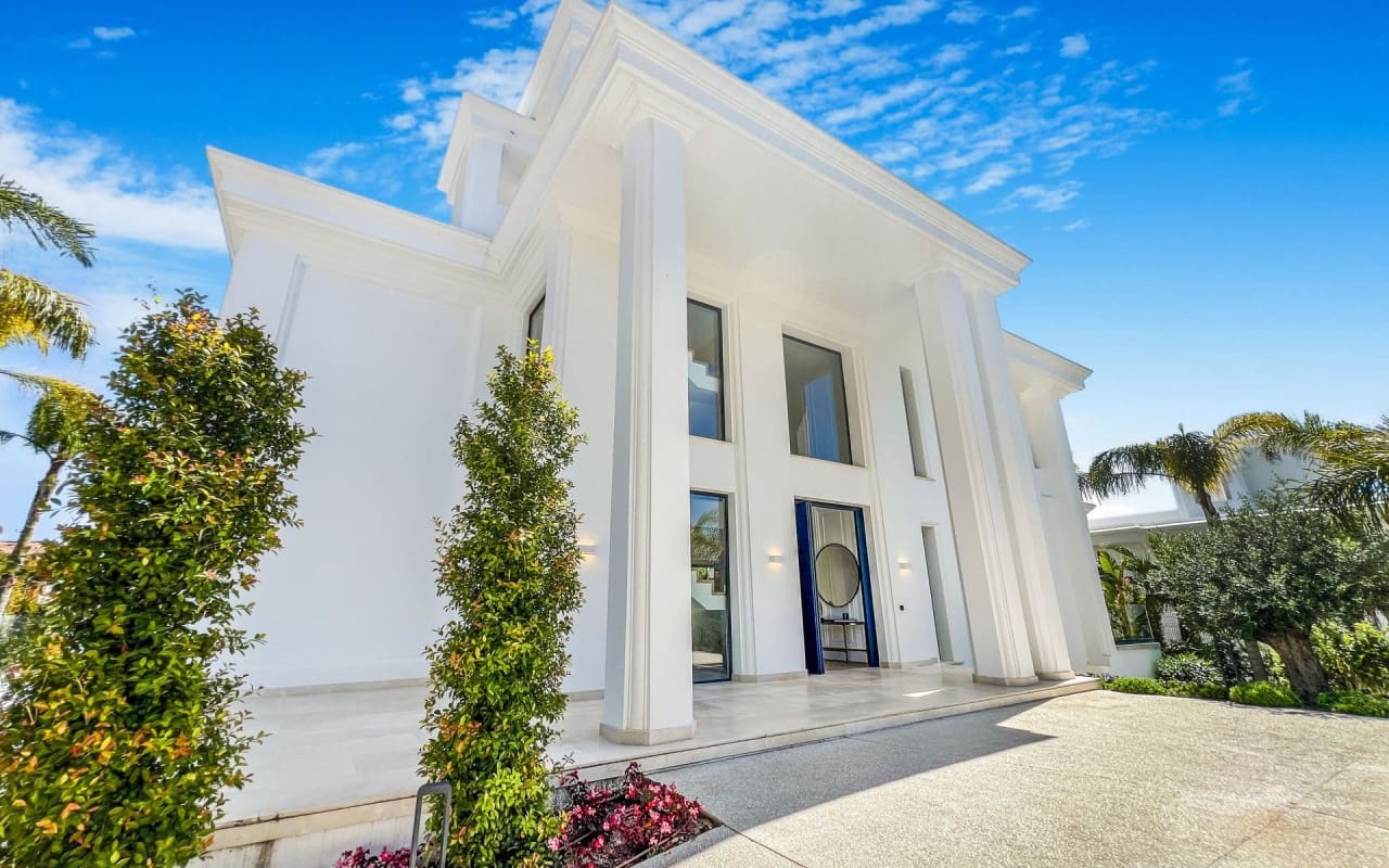 6 soveværelse Villa til salg i Marbella - € 6.400.000 (Ref: 9046517)