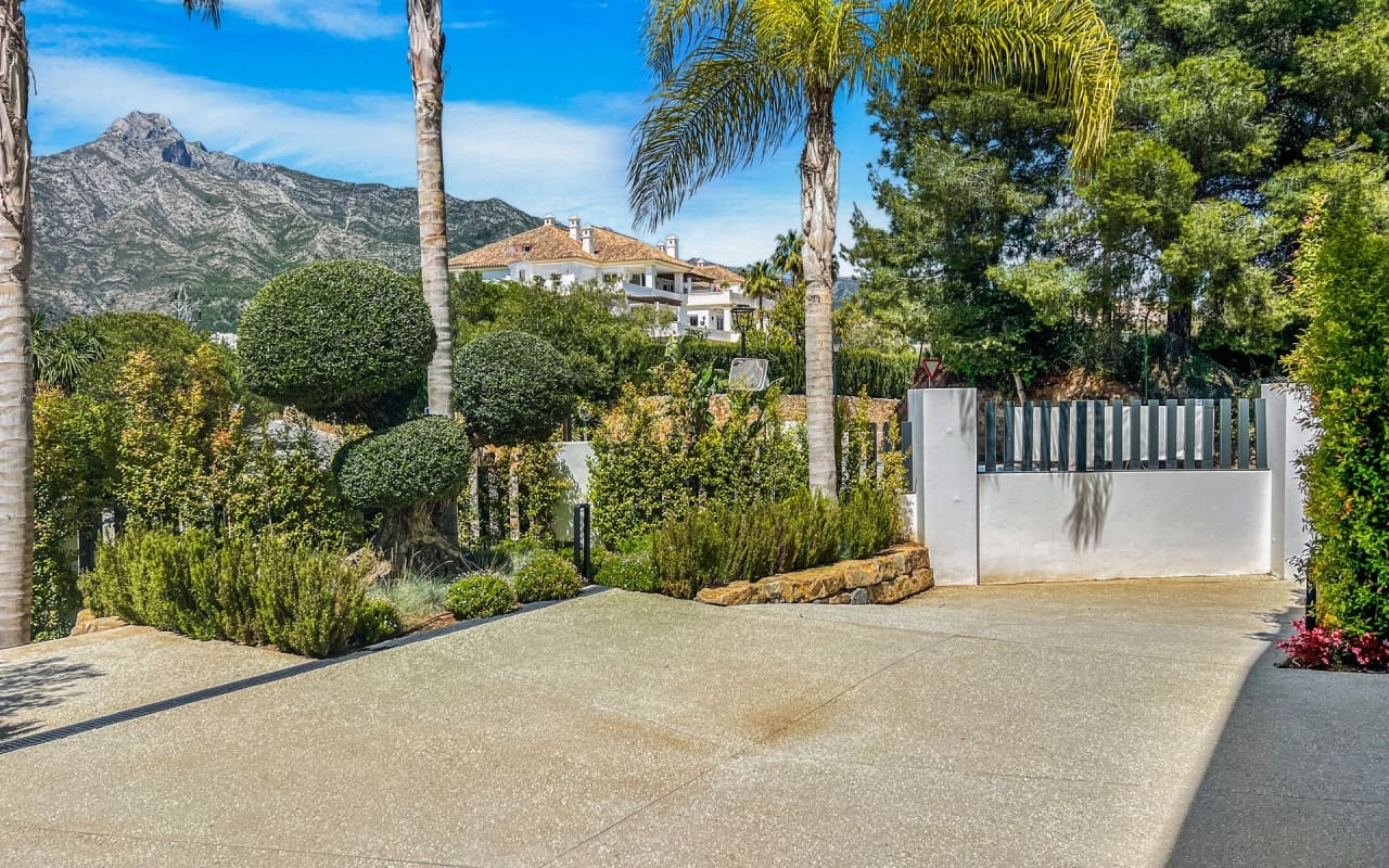 6 soveværelse Villa til salg i Marbella - € 6.400.000 (Ref: 9046517)